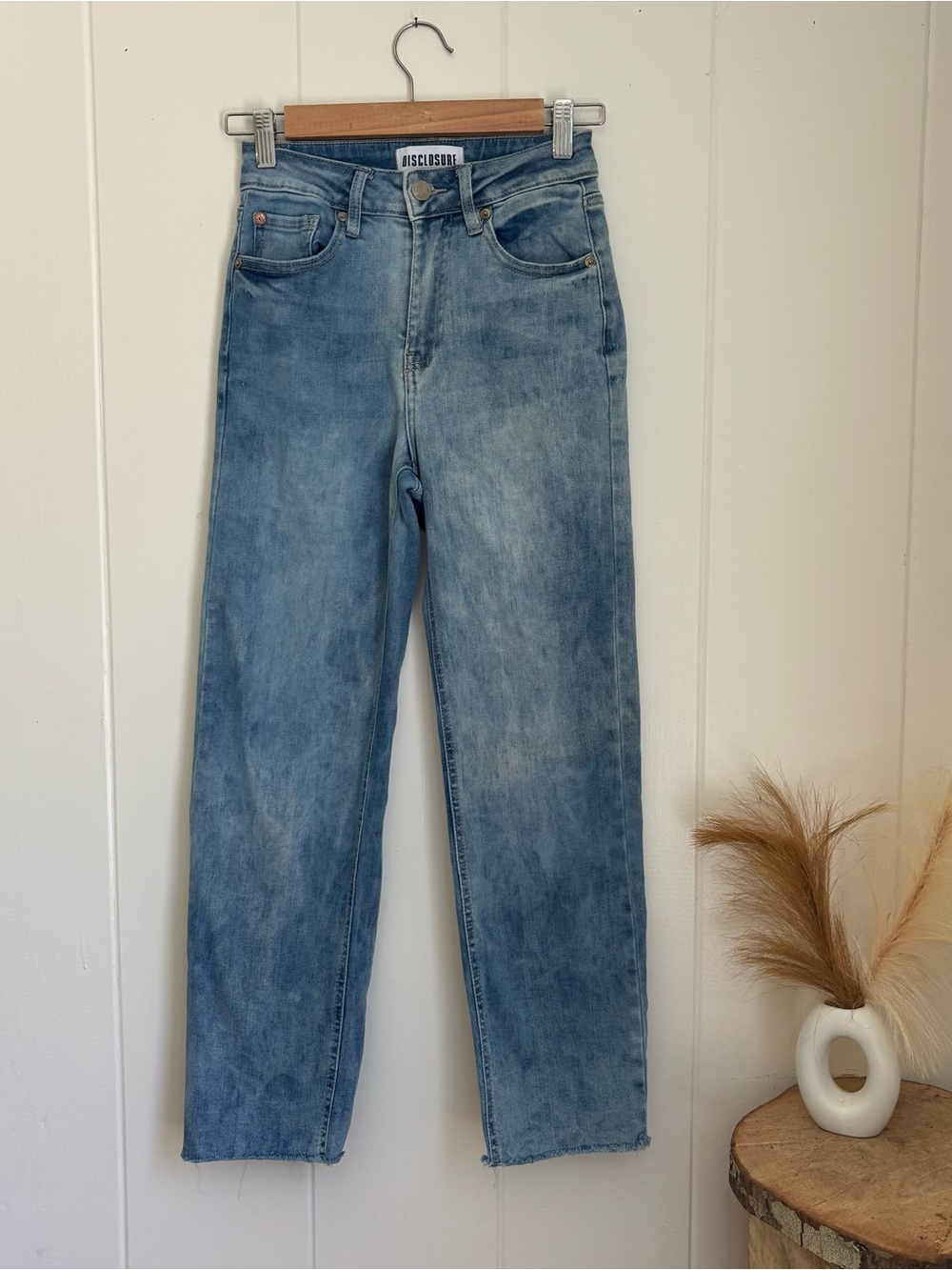 Disclosure High-Rise Straight Leg Jeans in Light Blue